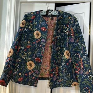 Beautiful blue floral tapestry light jacket